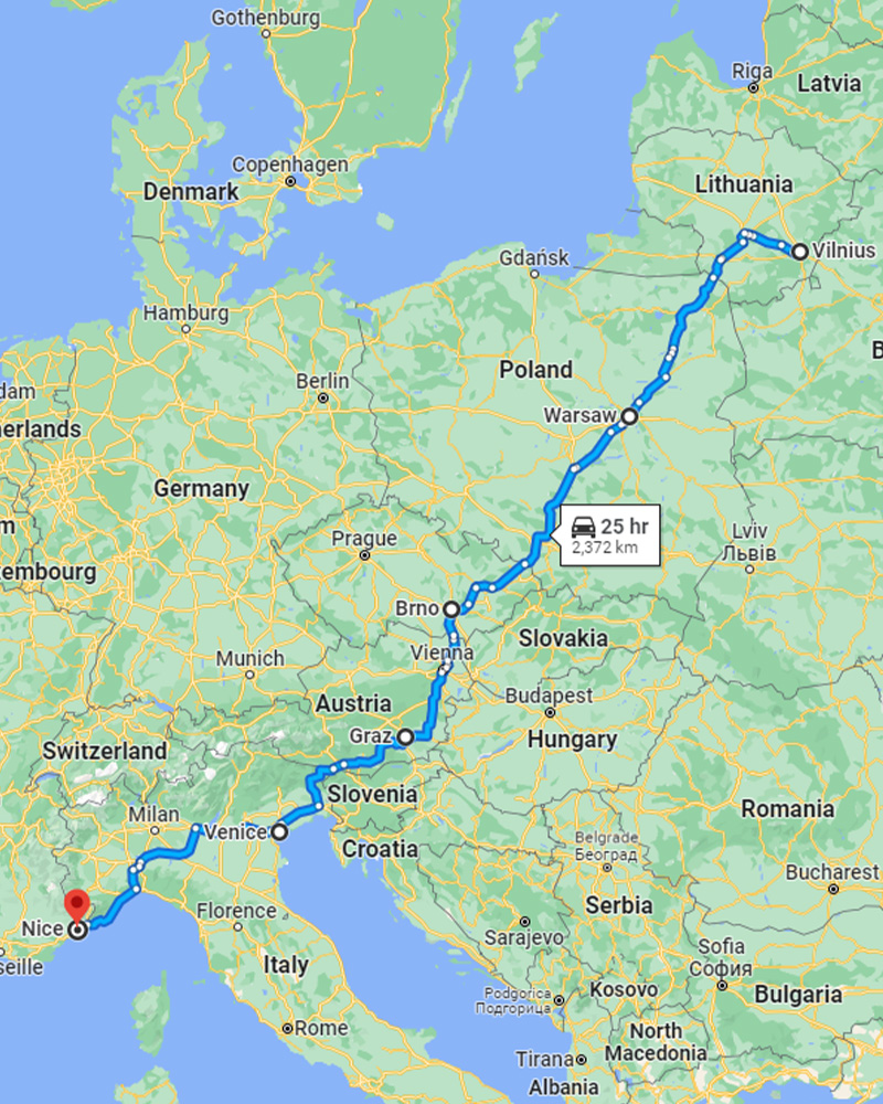 Car rent with route management service